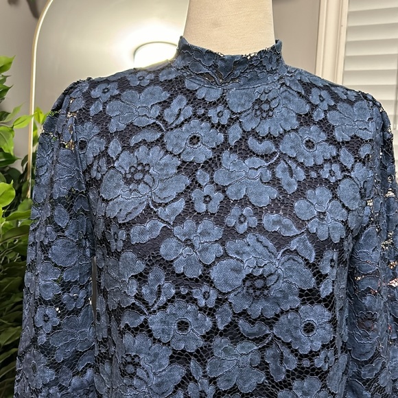 Zara Floral Lace Dress - Picture 2 of 6